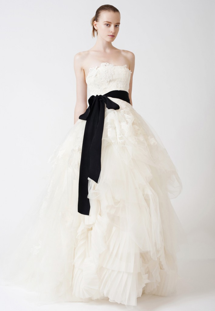 1347573545_f_Eliza_Front
