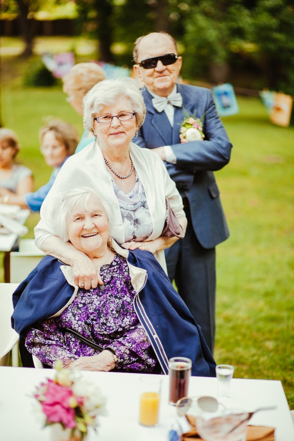 GODINĀM SAVUS VECĀKUS