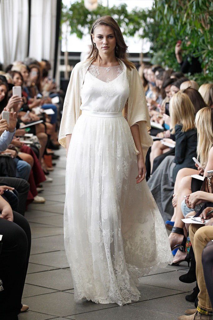 delphine-manivet-mariee-newyork-looks-ah2015-apollinaire-robinson-raoul-front