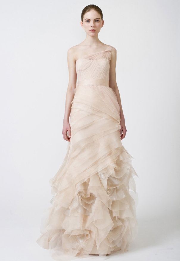 dfs_1347632807_f_Farrah_Front