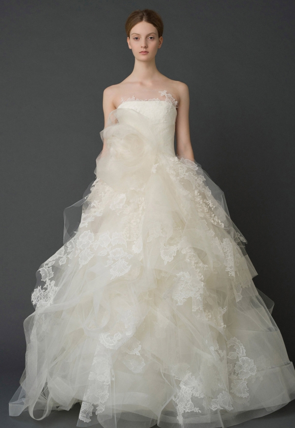 dfs_1375911826_f_VW-Bridal-Helena-Front-View
