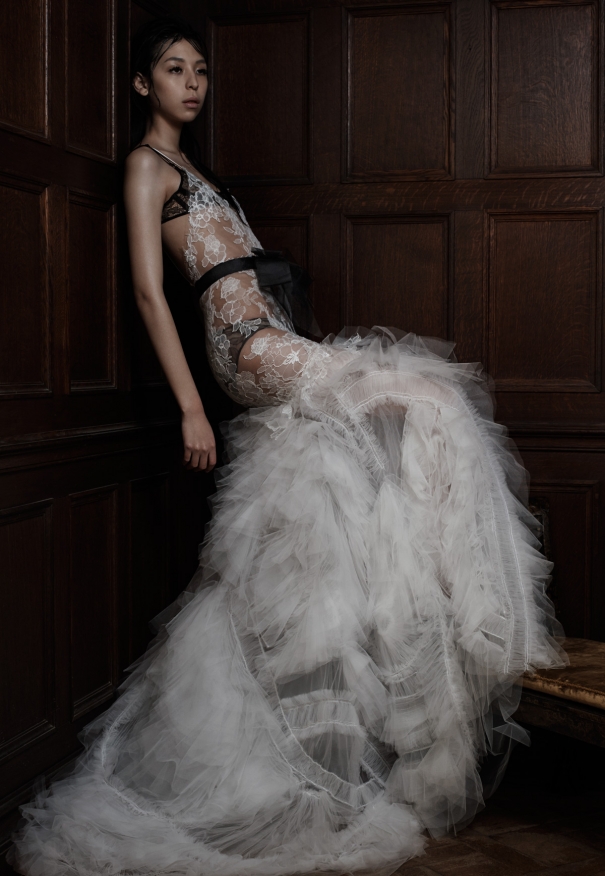 dfs_1438629670_f_Vera-Wang_Spring-2016_Look-02-1200x1735