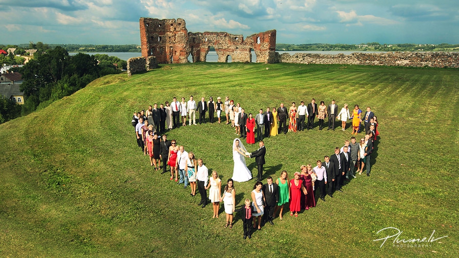 LAI TOP KĀZU VIESU SARAKSTS!