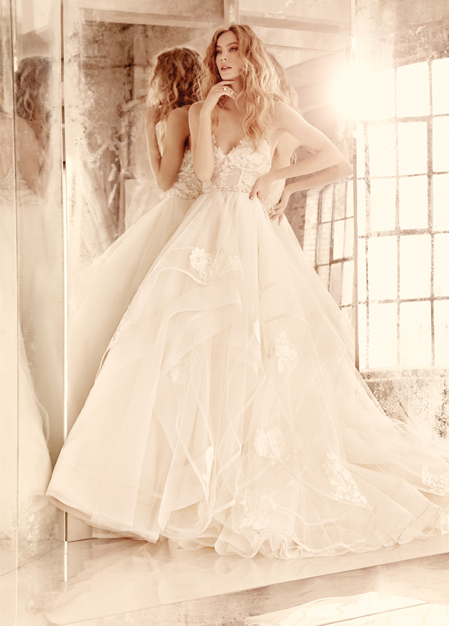 hayley-paige-bridal-tulle-strapless-lace-corset-bodice-cascading-thin-horsehair-edging-lace-applique-6552_zm