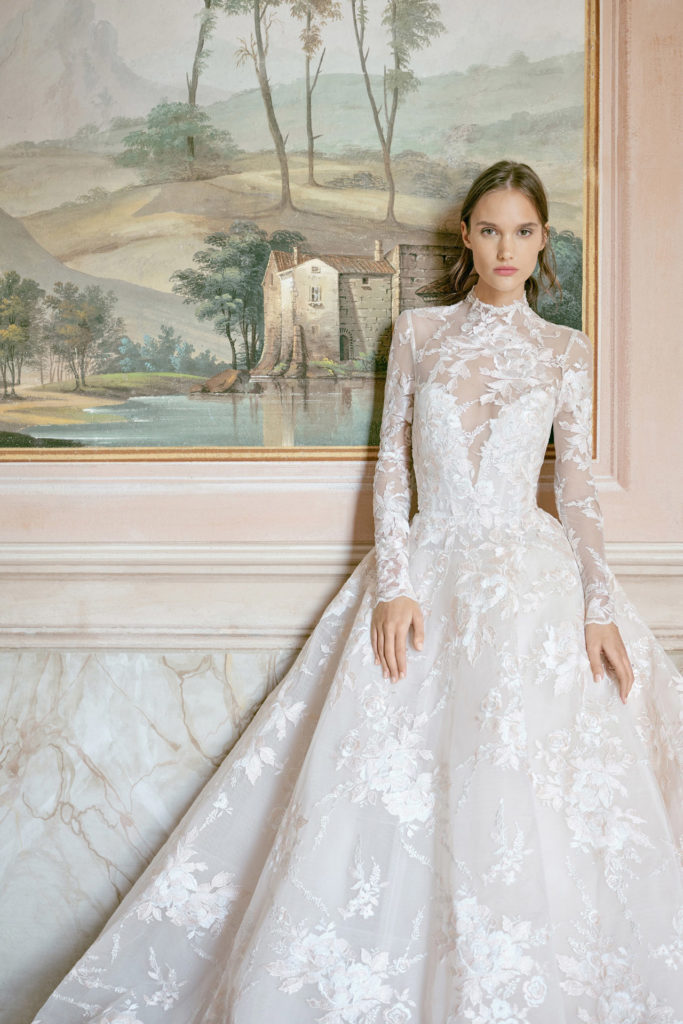 00005-Monique-Lhuillier- New-York-Bridal-Fall-2020-credit-KT-Merry
