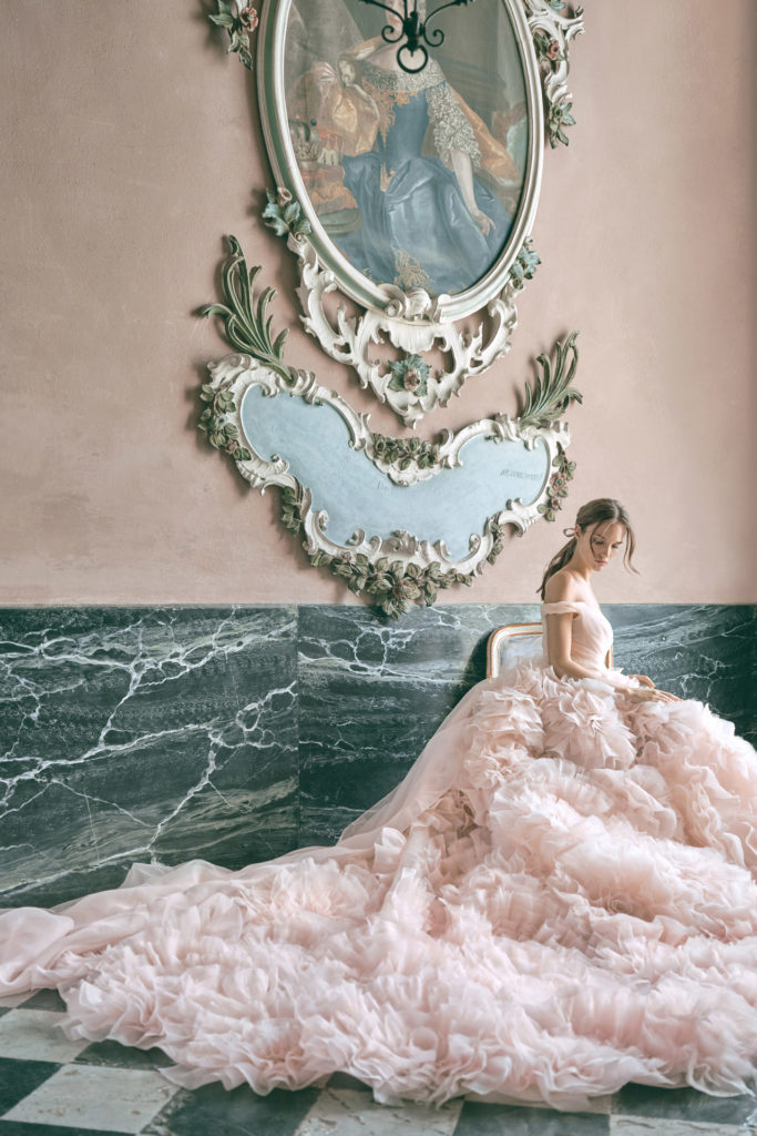 00007-Monique-Lhuillier- New-York-Bridal-Fall-2020-credit-KT-Merry