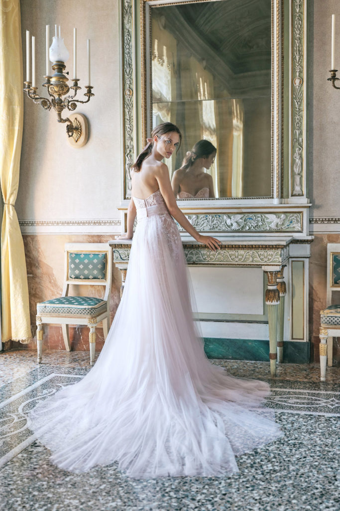 00008-Monique-Lhuillier- New-York-Bridal-Fall-2020-credit-KT-Merry