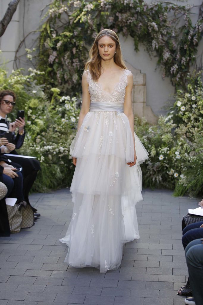 02-monique-lhuillier-bridal-spring-17