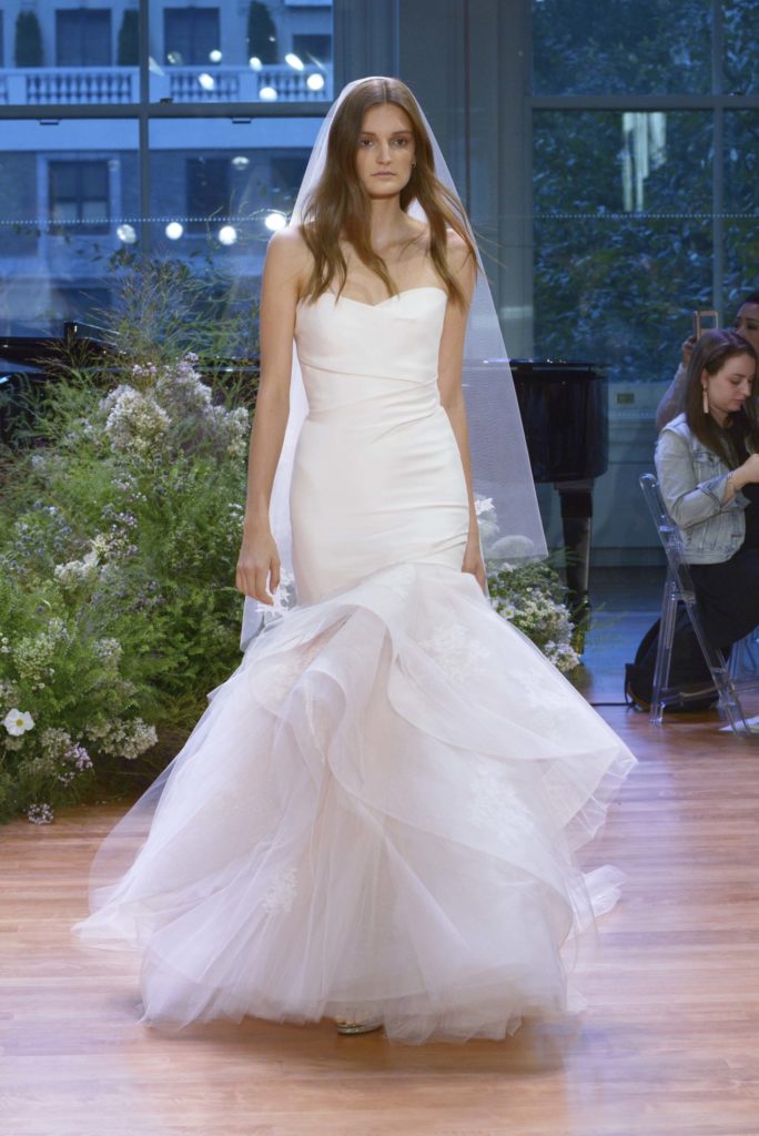 11-monique-lhuillier-spring-2017-rtw