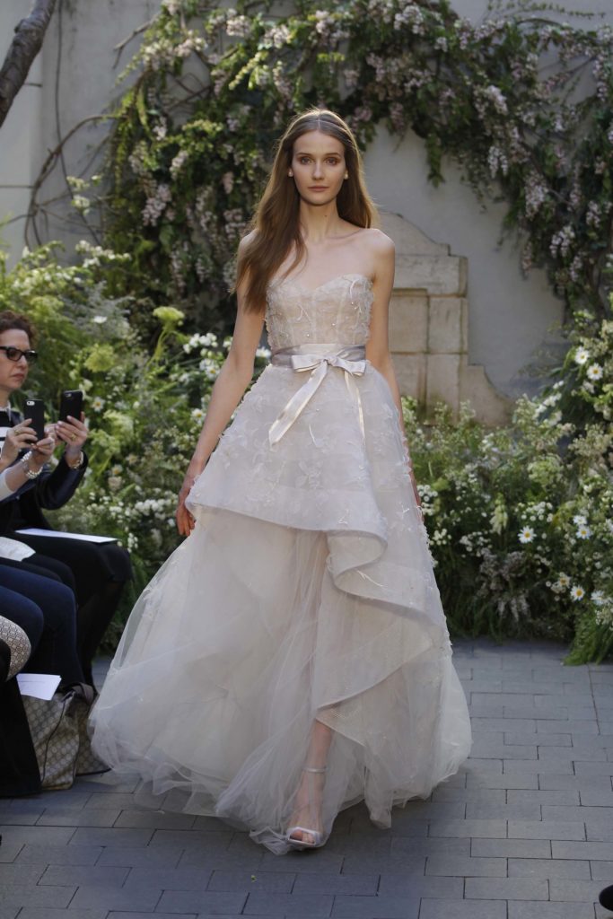 22-monique-lhuillier-bridal-spring-17