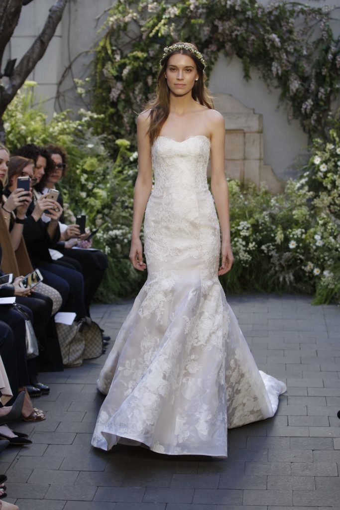24-monique-lhuillier-bridal-spring-17