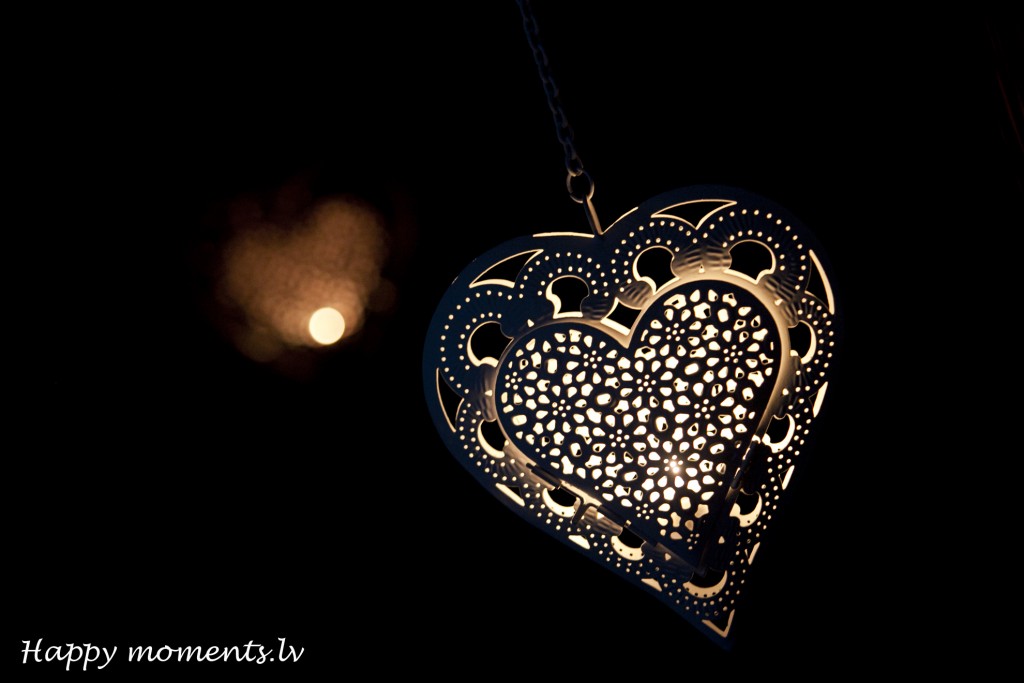 happy moments_heart candle
