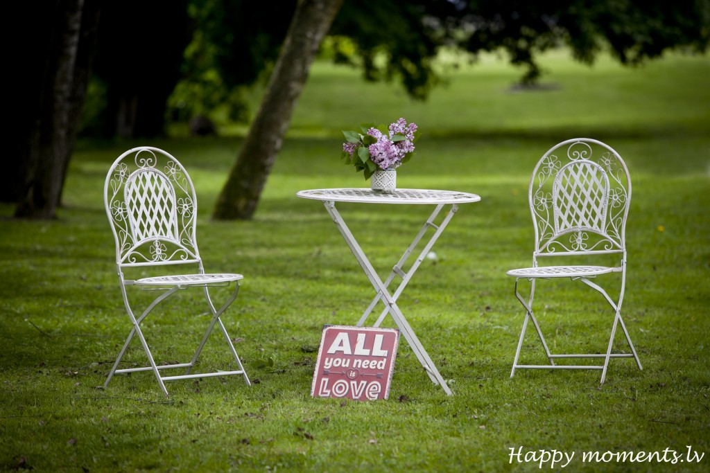 happy moments_table set