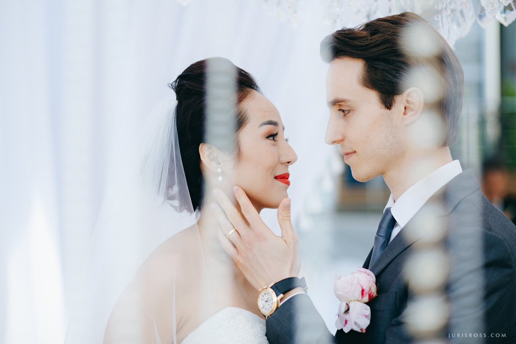 PAR UN AP INTERNACIONĀLĀM KĀZĀM!