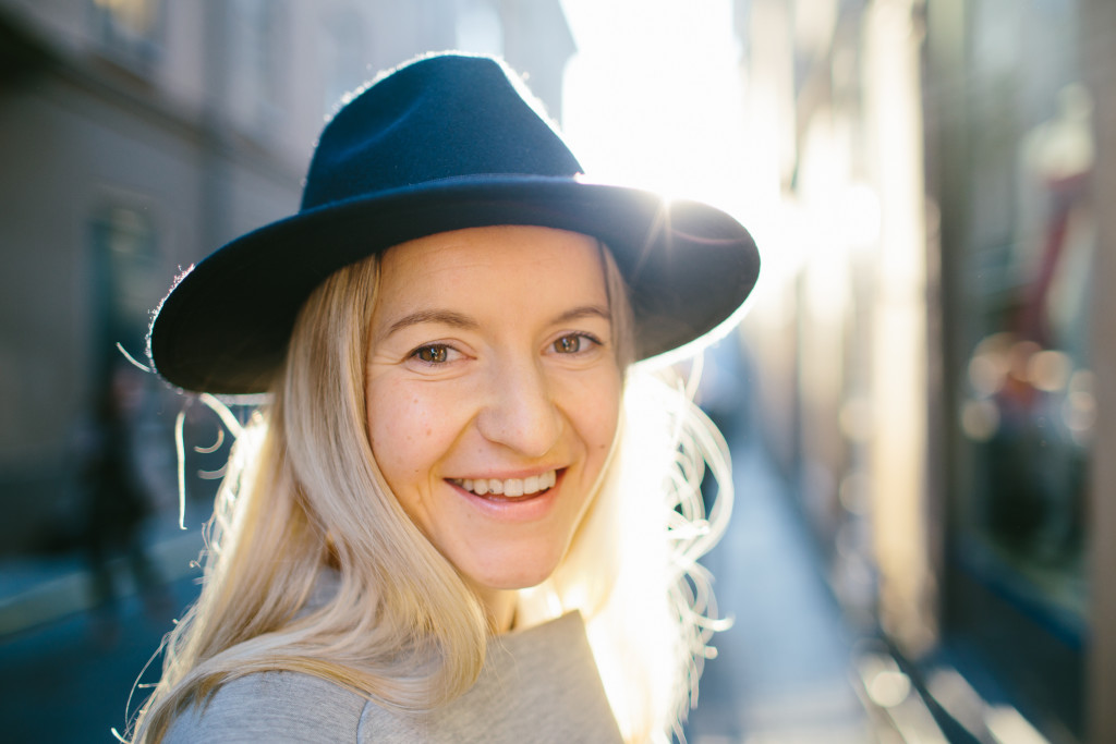 LATVIJAS LABĀKĀ KĀZU FOTOGRĀFE UN PASAULES CEĻOTĀJA – LIENE PĒTERSONE