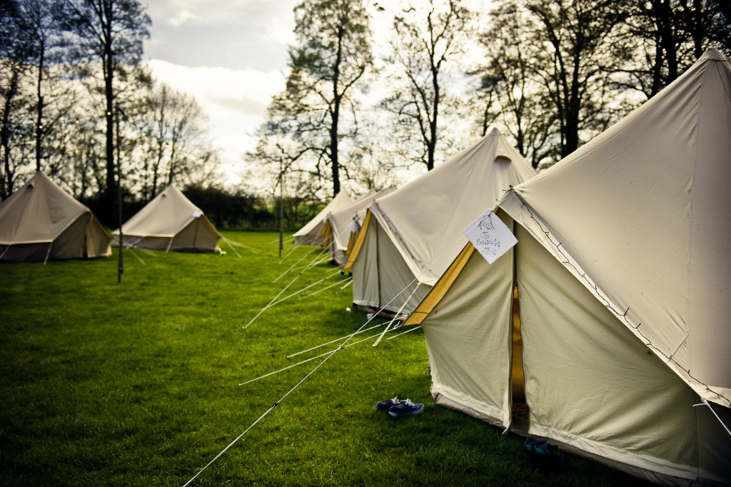 rustic wedding photos in UK