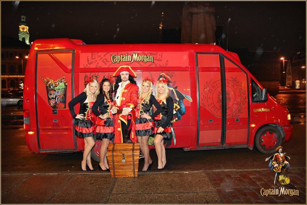 Captain-Morgan-Partybus-1