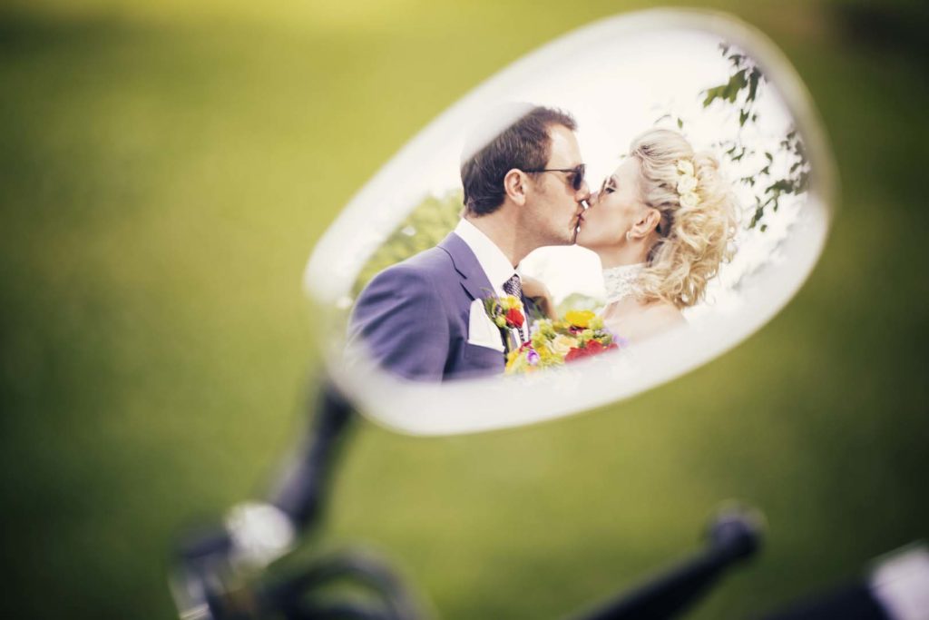 PAR UN AP LAULĪBĀM PĒC 30 GADU VECUMA!