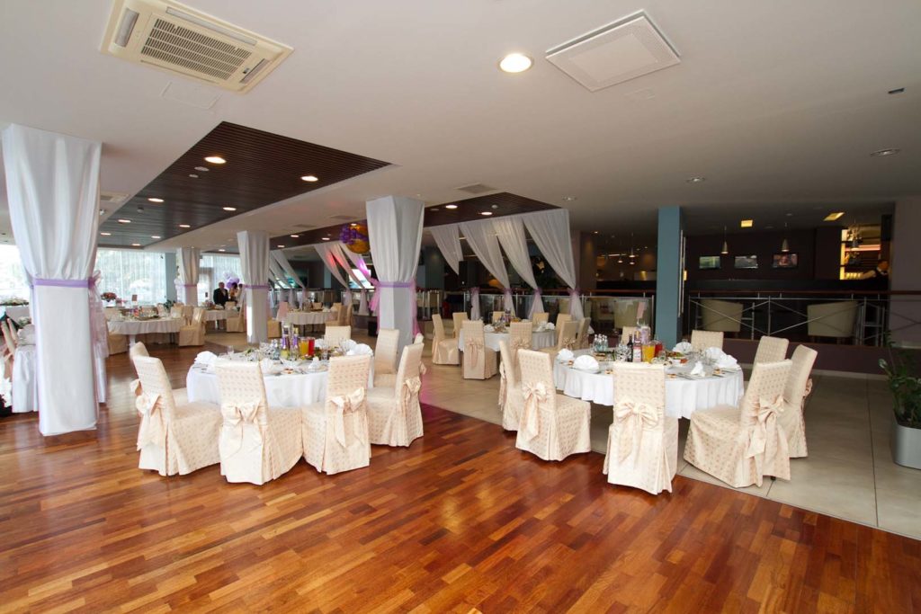 Restaurant_1st_wedding