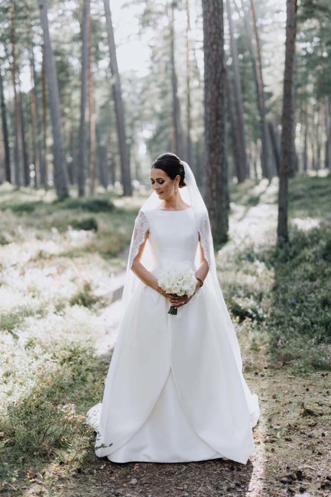 046_Kāzu_fotogrāfs_Ainars_Mazjanis_2016_kazas Riga Grand Palce Hotel svinibas 36. linija Jurmala pie juras fotosesija meza