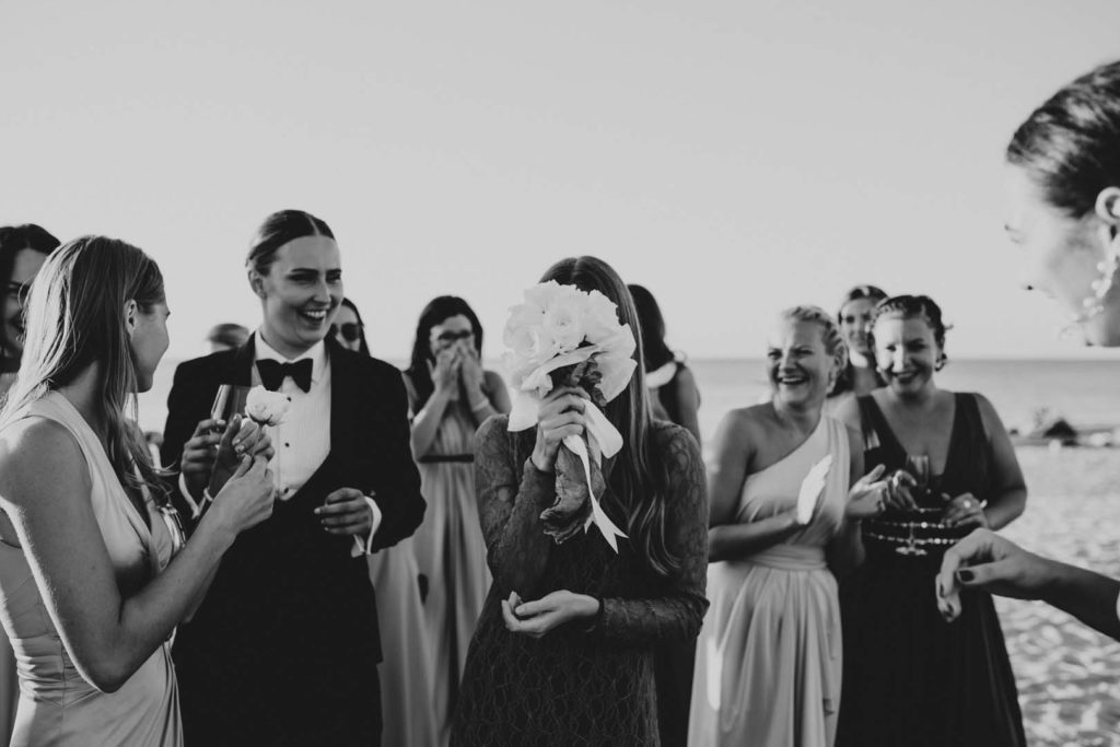 071_Kāzu_fotogrāfs_Ainars_Mazjanis_2016_kazas Riga Grand Palce Hotel svinibas 36. linija Jurmala pie juras fotosesija meza
