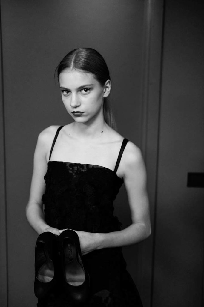 161110-Holdme-lv-3000px-10