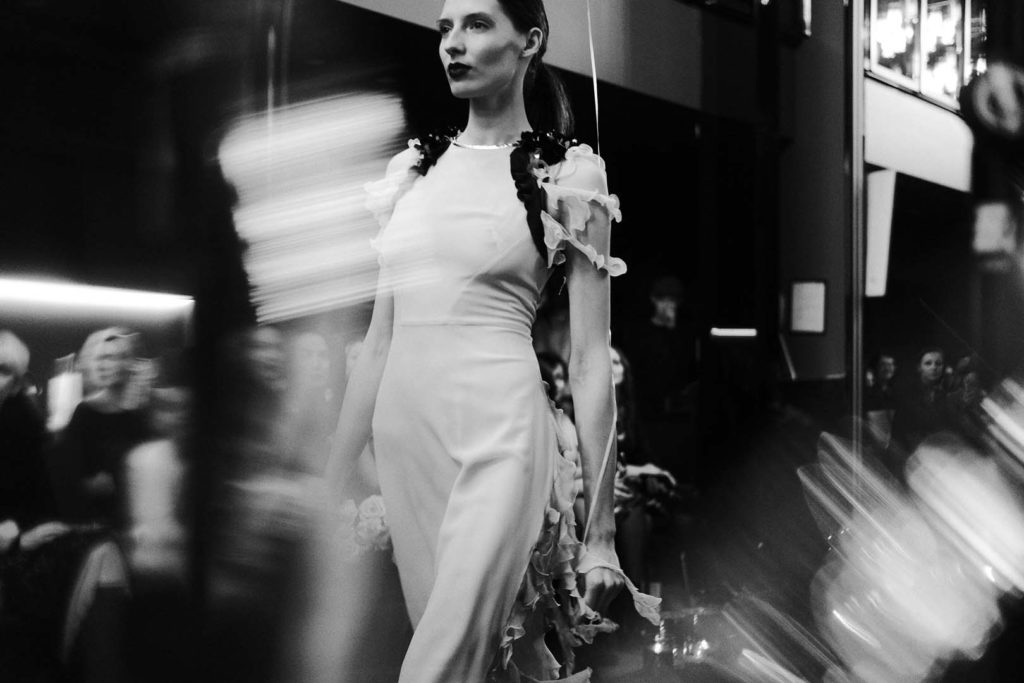 161110-Holdme-lv-3000px-108