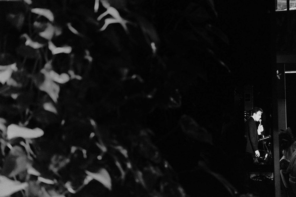 161110-Holdme-lv-3000px-75