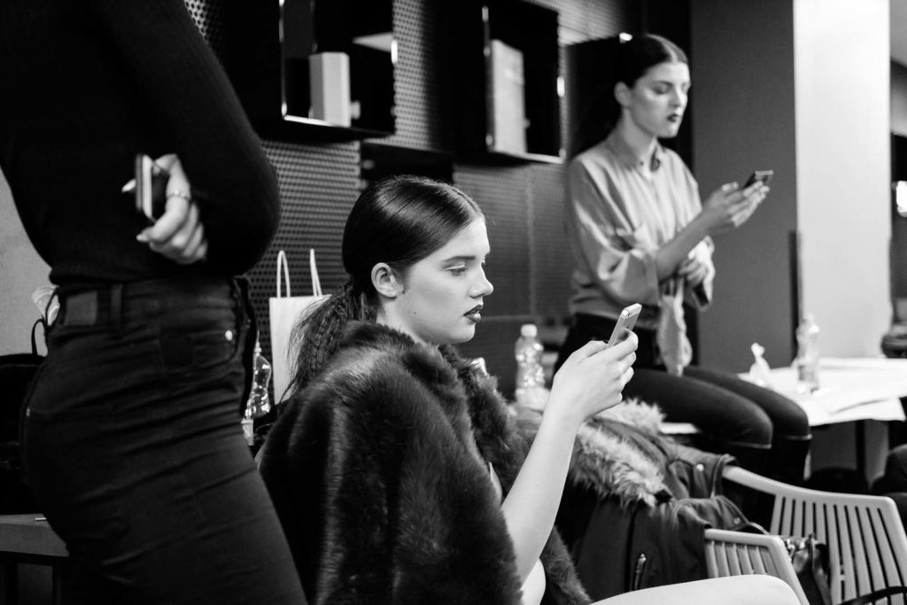 161110-Holdme-lv-3000px-8
