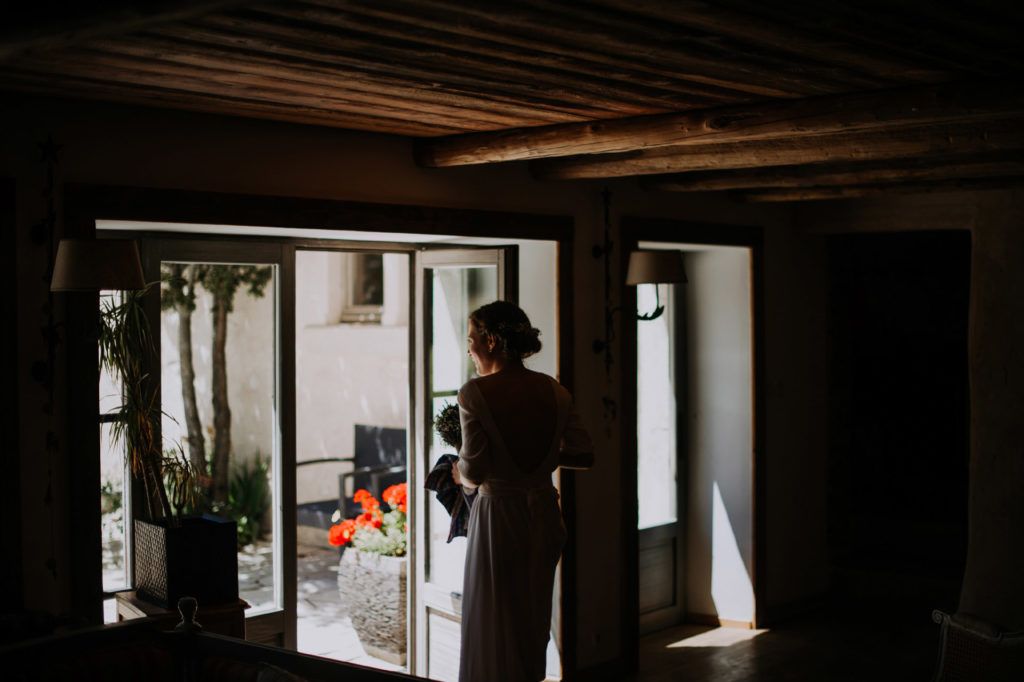 Kāzas vasarā ārzemēs Francijā fotosesija kalnos gatislocmelis 0040