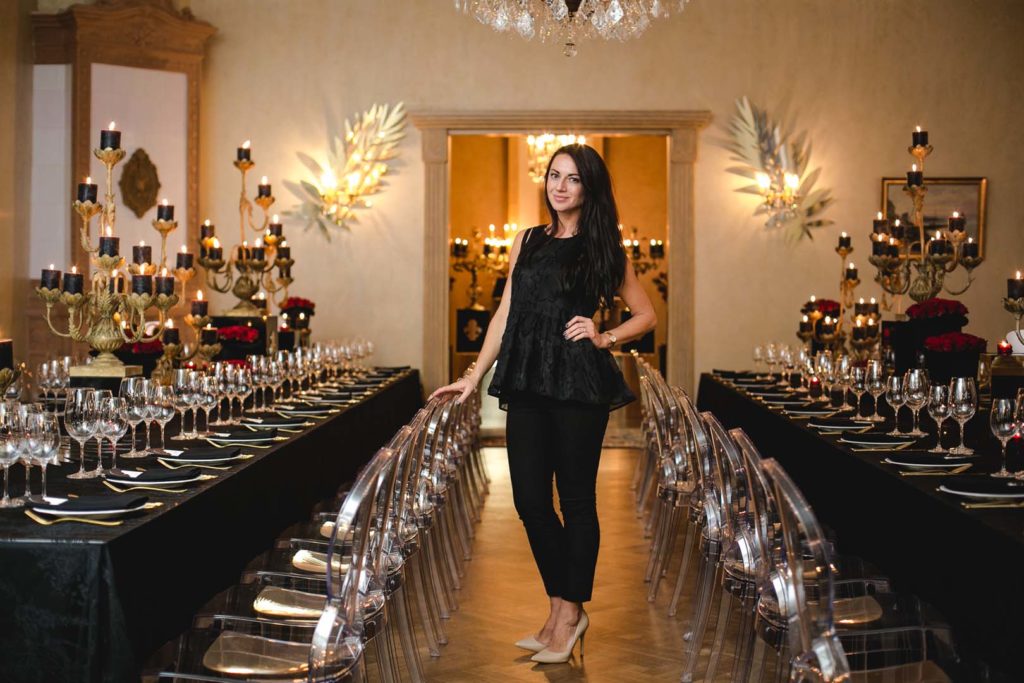 KĀZU ORGANIZATORE: NEVAJAG TIK ĻOTI IETEKMĒTIES NO KĀZU TENDENCĒM!