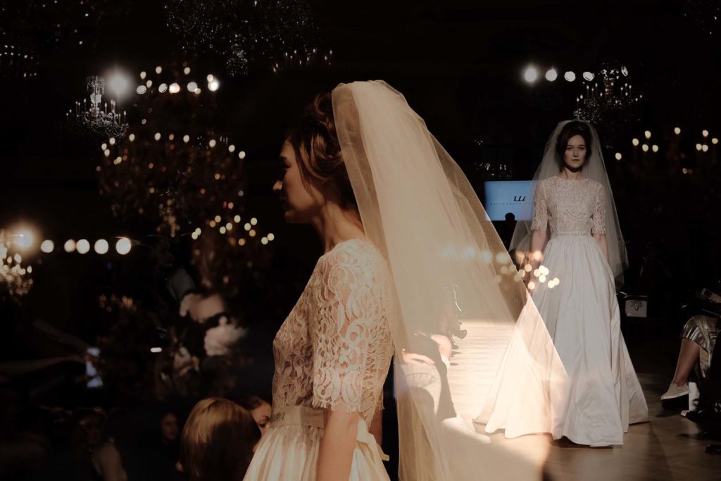 KĀZU MODES ŠOVA BILŽU GALERIJA