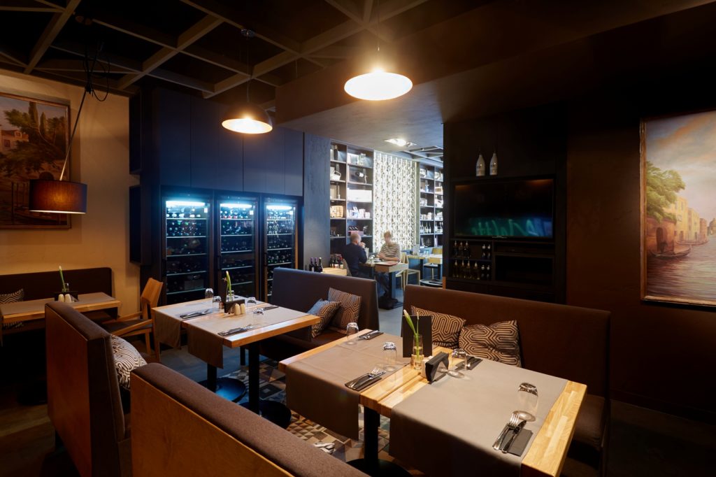 Moltto_wine&grill_Riga6