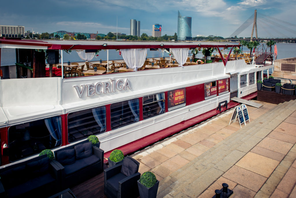 Atpūtas kuģītis Vecrīga