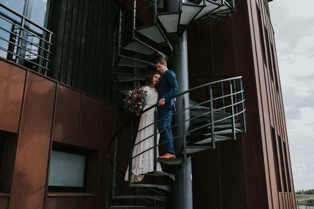 AV0_8036