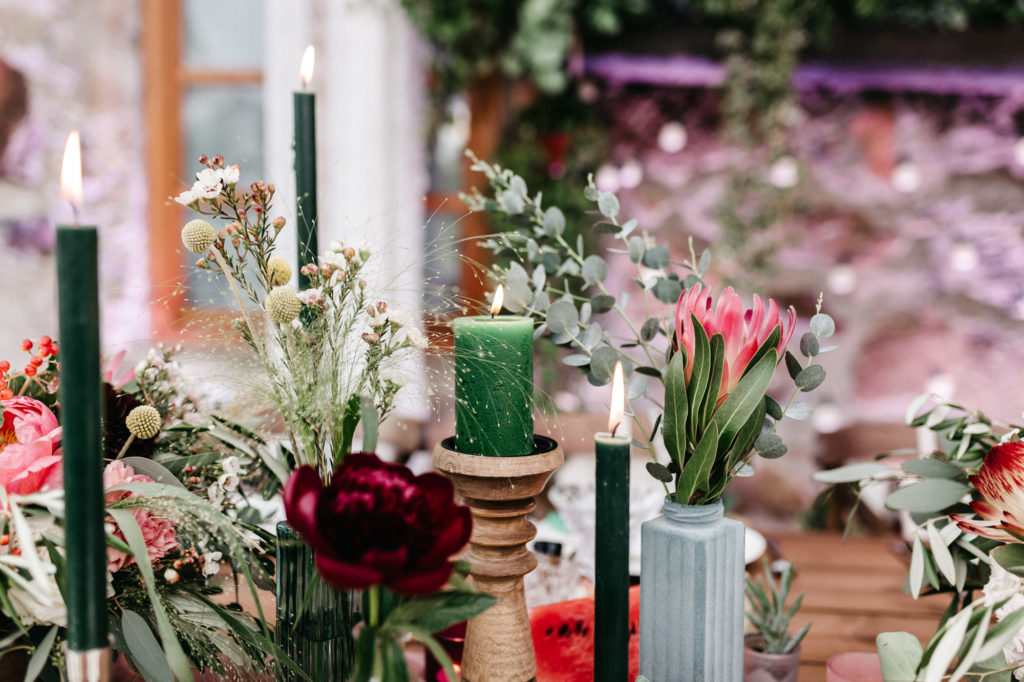 DĀVINĀTI ZIEDI KĀZĀS - GALVASSĀPES DEKORATORIEM UN MAMMĀM