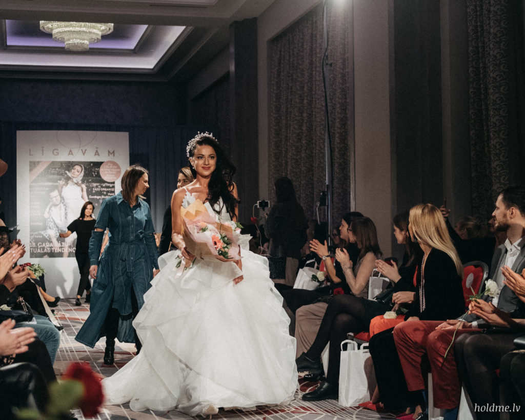fotot-holdme-lv-Girts-ragelis-WT-1400px-62
