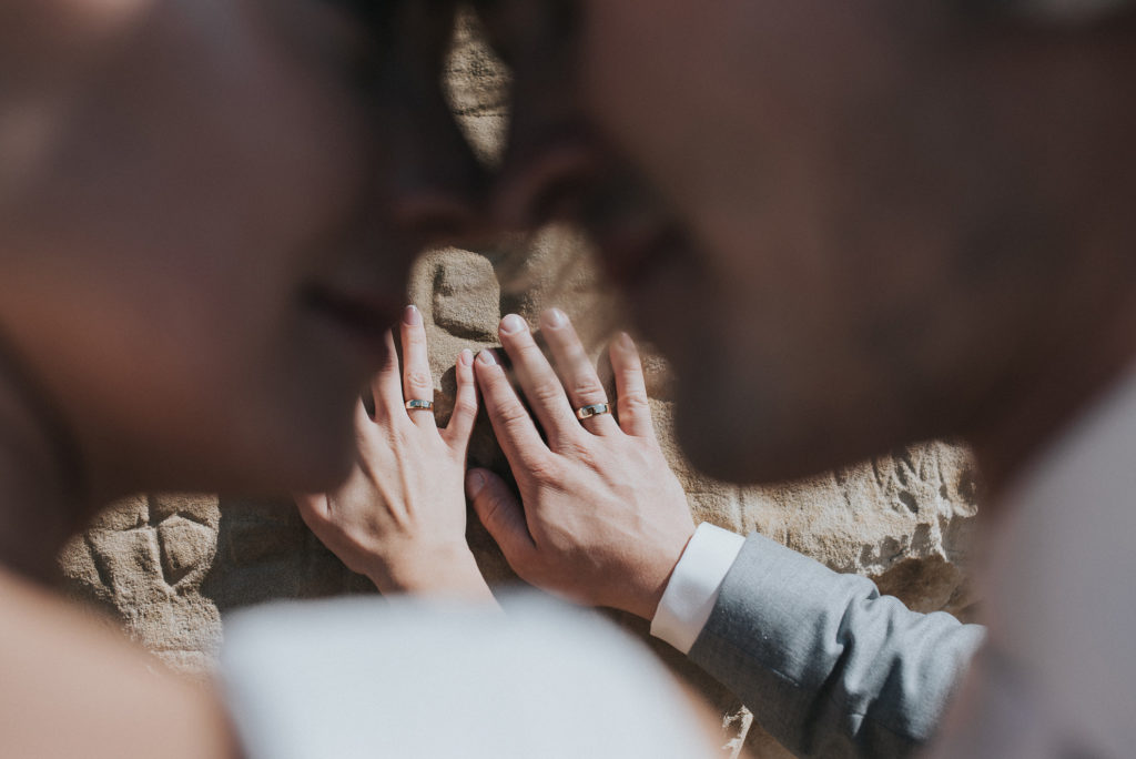 VISS PAR UN AP OFICIĀLU LAULĪBAS REĢISTRĀCIJU