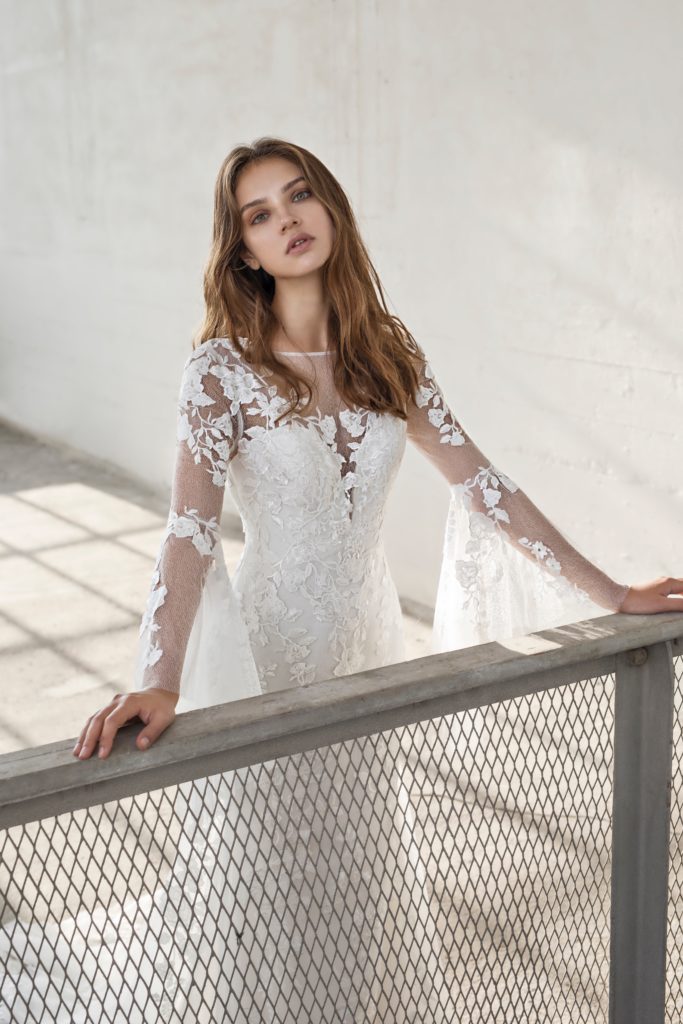 Papillon_2019_Preview_Enya_closeup