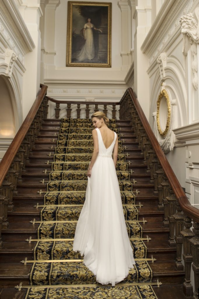 thumb_Modeca2018_Aurora_back(1)_1024