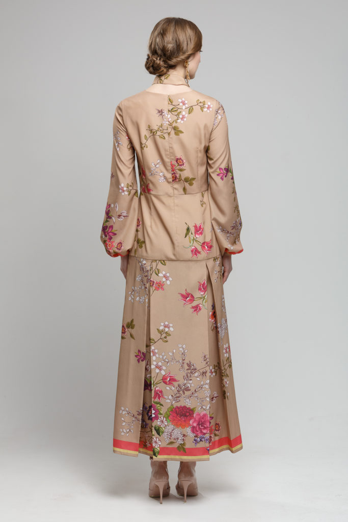 AW19-R04 Geranium back