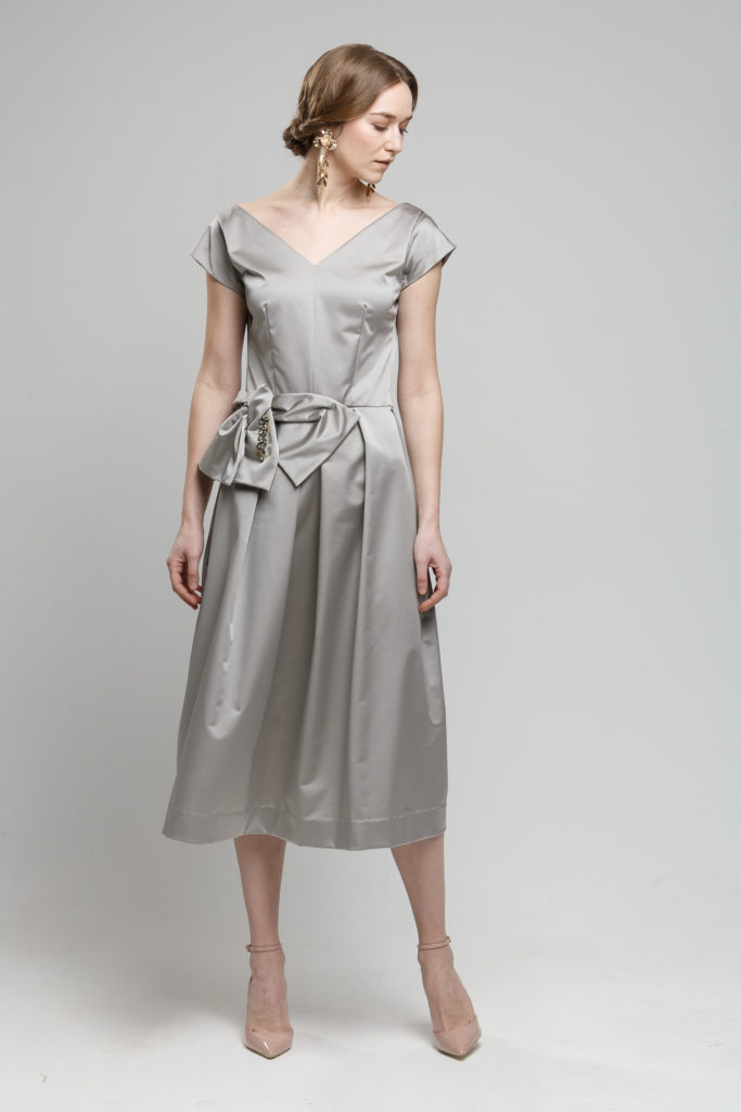 AW19-R13M Snowdrop midi