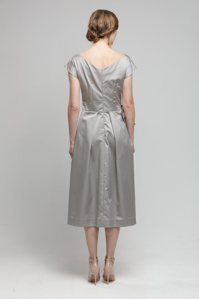 AW19-R13M Snowdrop midi back
