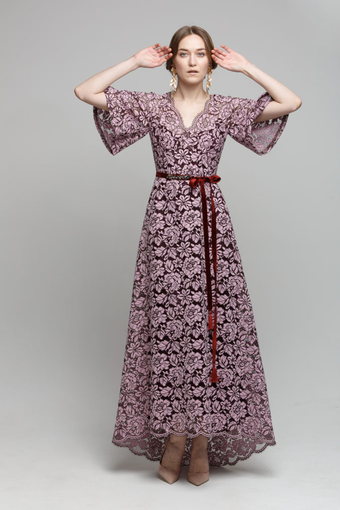 AW19-R28 Dahlia
