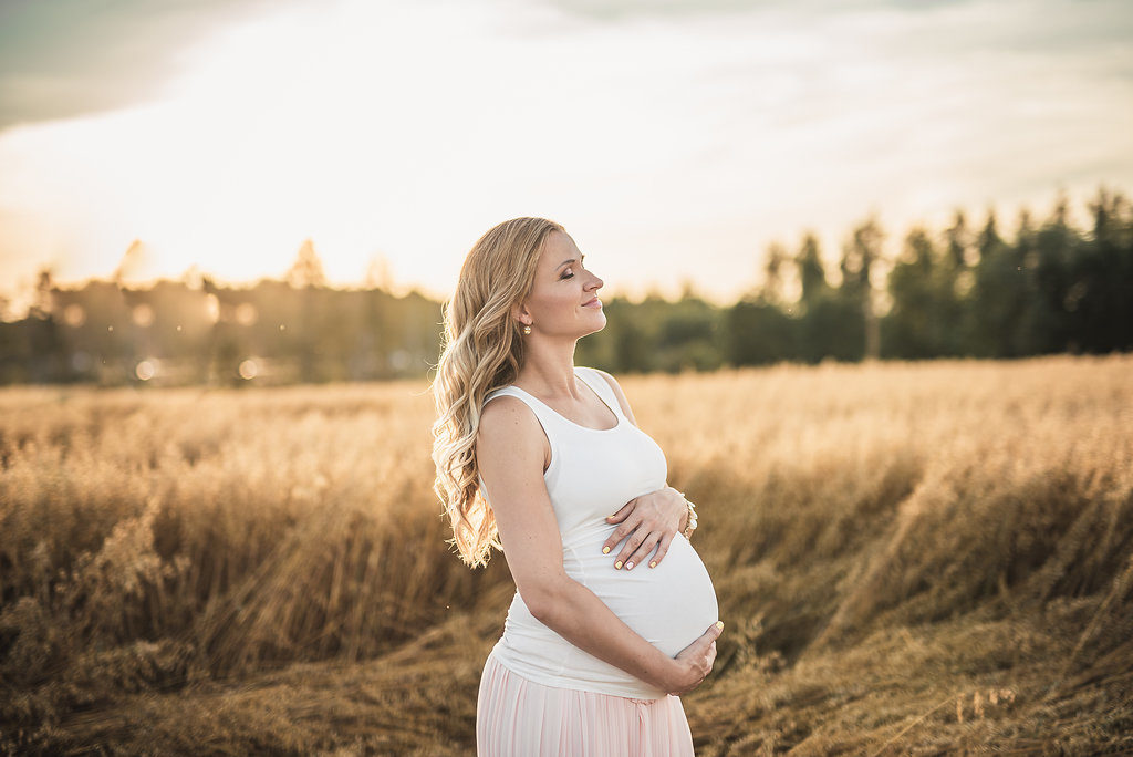 KĀDU KĀZU KLEITU IZVĒLĒTIES LĪGAVAI – GRŪTNIECEI?
