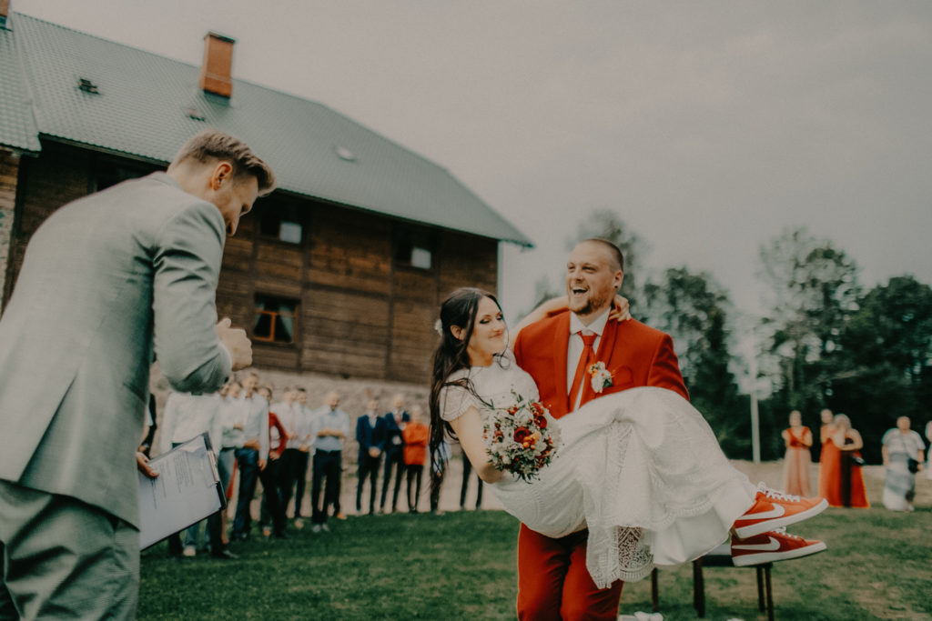 KĀZAS TRĪS DIENU GARUMĀ