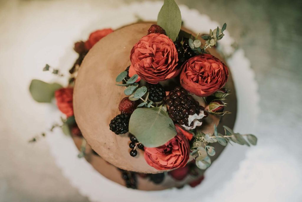 MAINĀM TRADICIONĀLO KĀZU GRAFIKU JEB KŪKA UZREIZ PĒC CEREMONIJAS