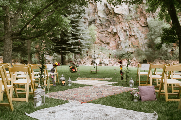 Ruffled - photo by http://www.ourloveisloud.com/ - http://ruffledblog.com/river-bend-colorado-wedding/