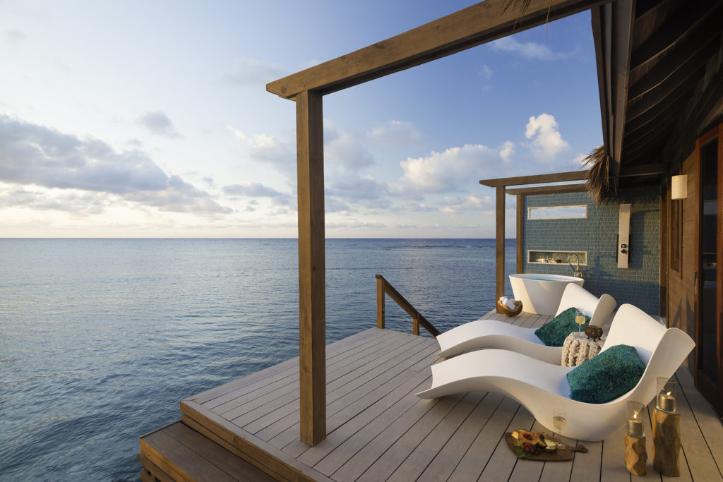 [HQ]_Sandals-Royal-Caribbean-Over-the-Water-Bungalow-Decking