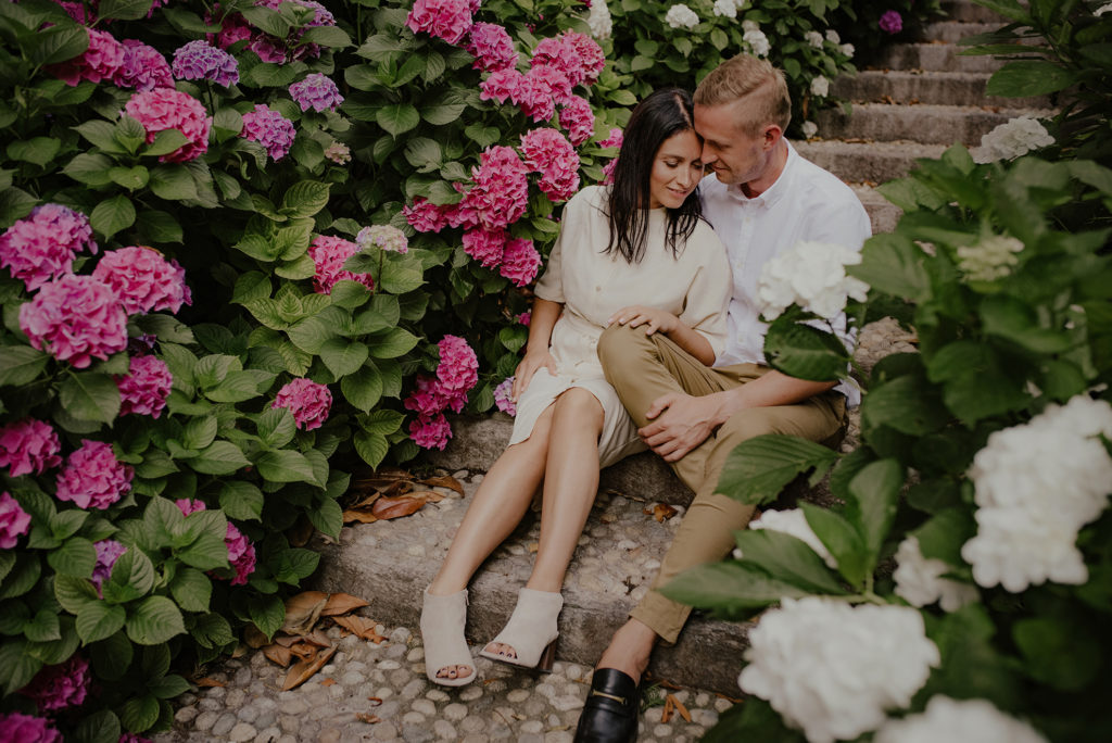 ROŽU KĀZAS AR DEJĀM LĪDZ SAULLĒKTAM